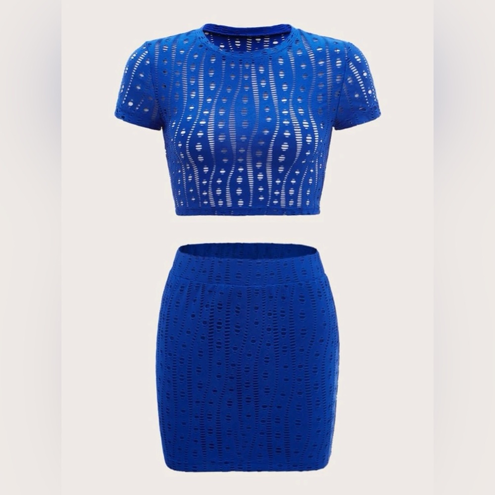 NEW! Open Knit Print Tee & Skirt